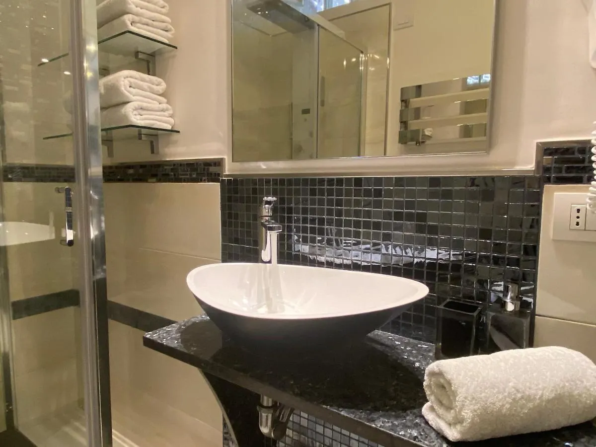 I Due Grifoni Apartments Таормина 0*,