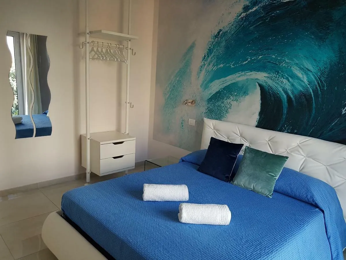 I Due Grifoni Apartments Таормина