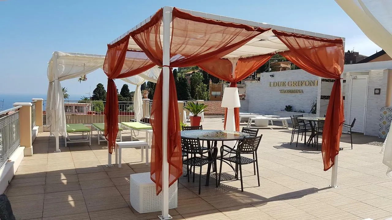 I Due Grifoni Apartments Таормина 0*,